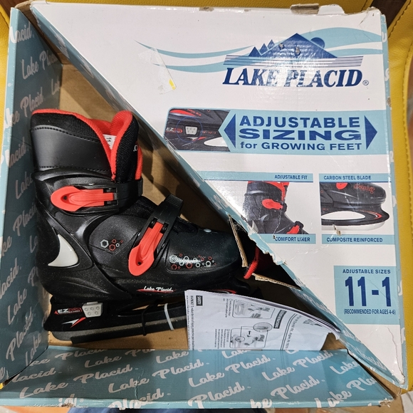 Lake Placid Adjustable Ice Skates- Boys size 11-1, NIB, NWOT - Picture 3 of 6